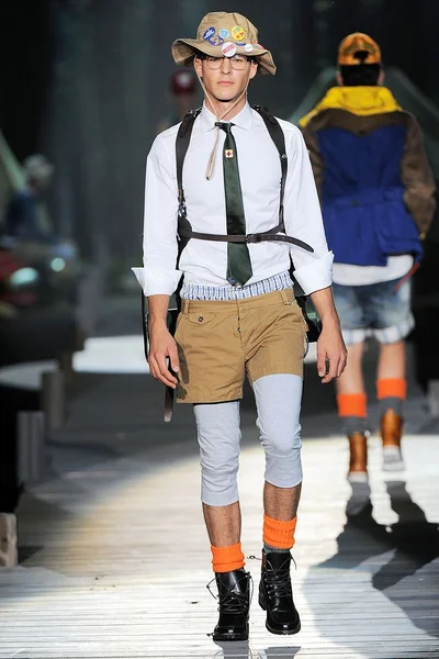 Look 7